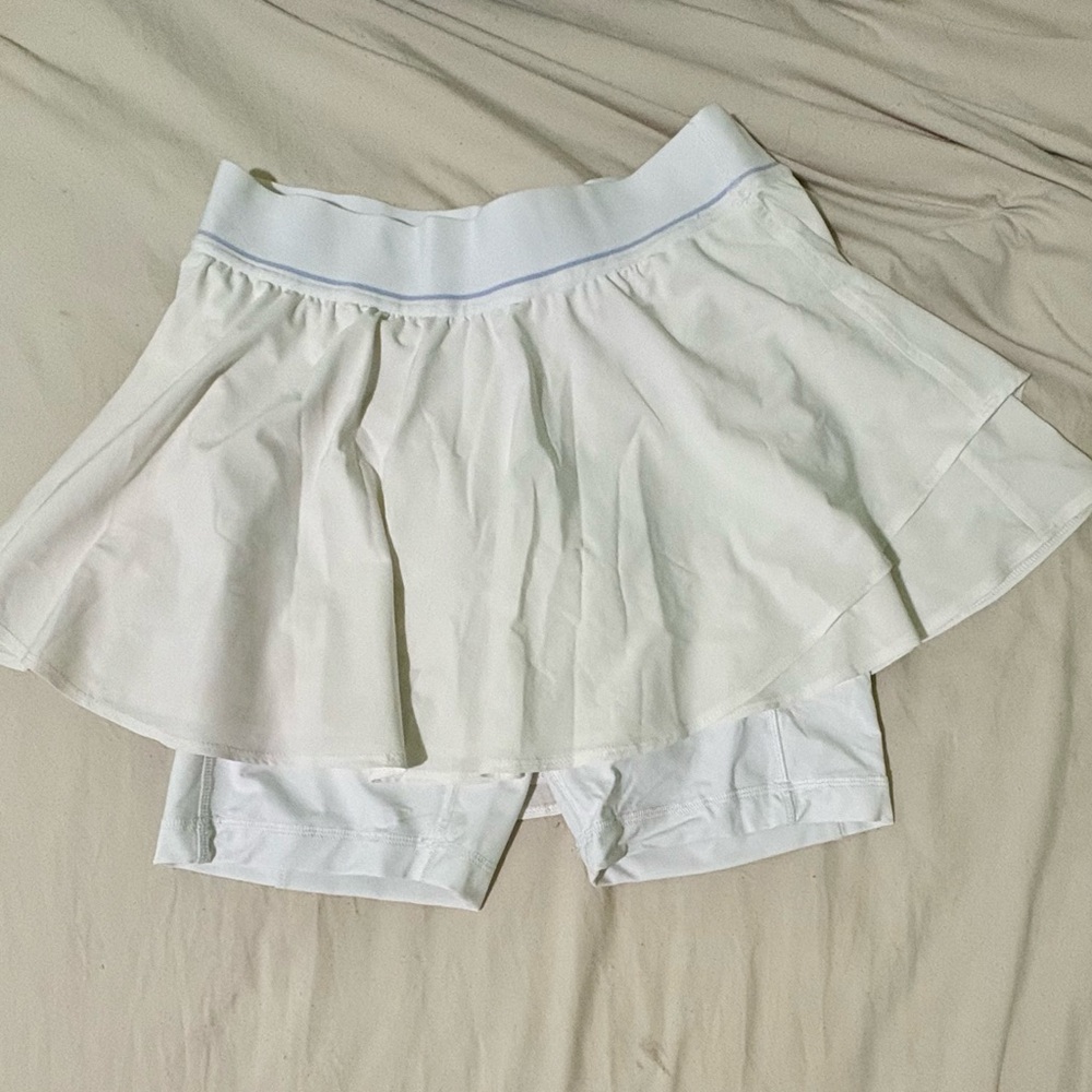 NWOT Lululemon Court Rival High Rise Skirt White Size 10